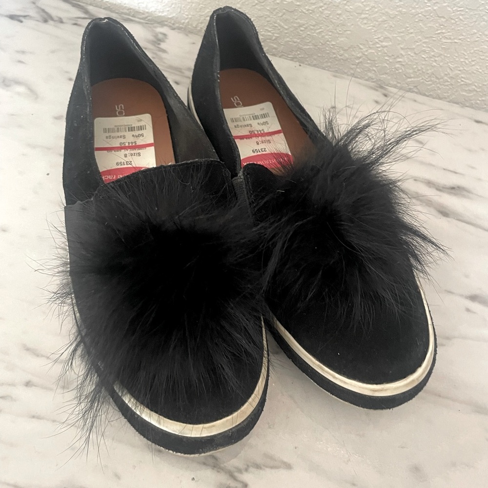 Sondra Roberts Romy Black Suede Slip On Sneakers W/Fur Pom Pom (Sz 8M)